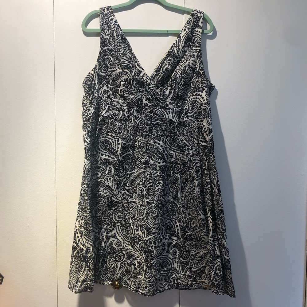 Lands' End Black and White Linen Paisley Dress
